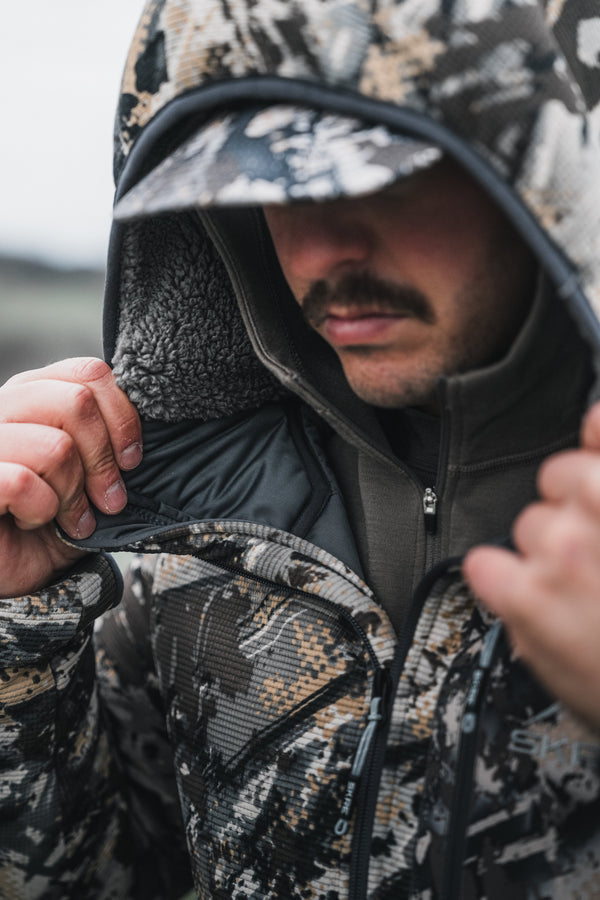 What to Wear Hunting in Cold Weather: A Complete Layering System Guide